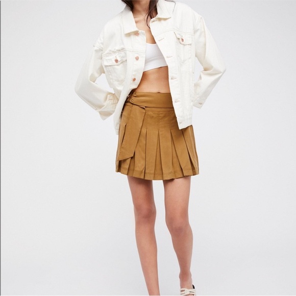 Free People Pleated Mini Skirt,
Size 0 - Picture 1 of 4